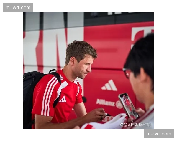 拜仁为迪亚斯的申诉被驳回,停赛处罚不会改变 拜仁为迪亚斯的申诉被驳回,停赛处罚不会改变