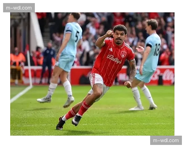 诺丁汉森林4-1大胜伯恩利，主场取得关键保级三分